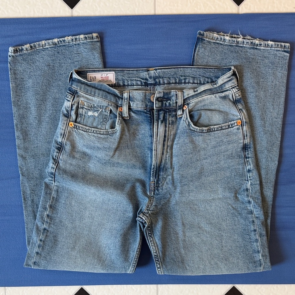 GAP Women’s 90s Loose High Rise Jeans
